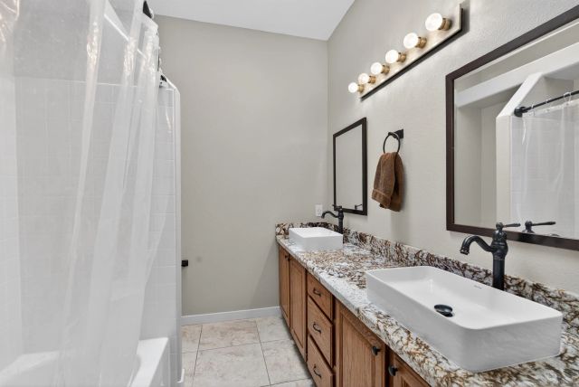 45730 Hopactong, Temecula, CA 92592