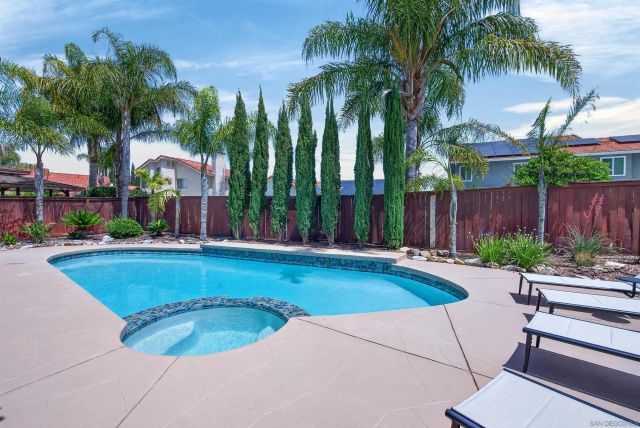 45730 Hopactong, Temecula, CA 92592