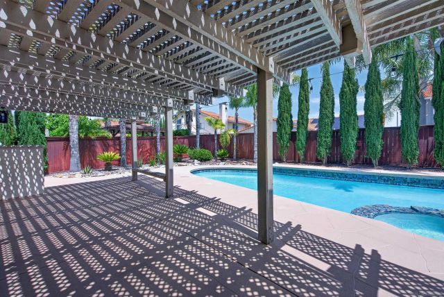 45730 Hopactong, Temecula, CA 92592
