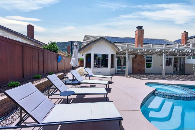 45730 Hopactong, Temecula, CA 92592