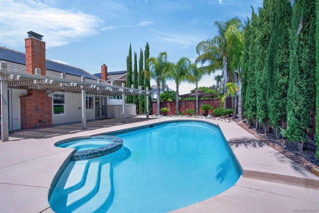 45730 Hopactong, Temecula, CA 92592