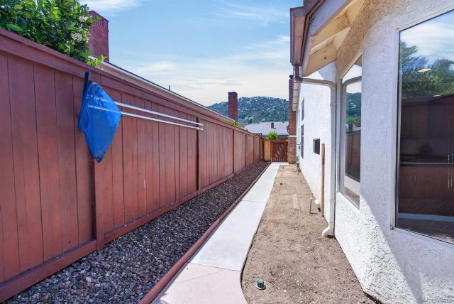 45730 Hopactong, Temecula, CA 92592