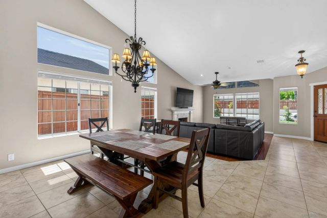 45730 Hopactong, Temecula, CA 92592