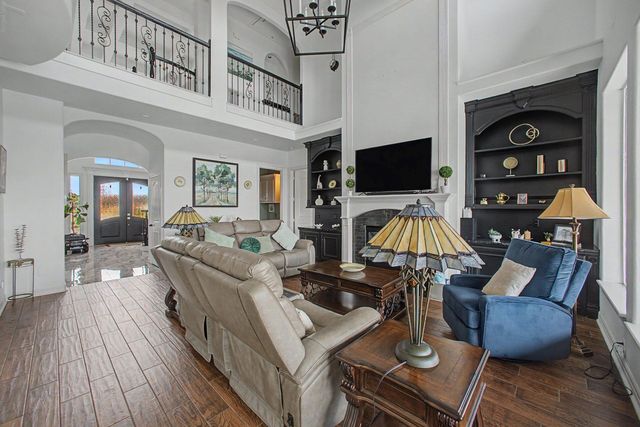 11625 Grandview Drive, Montgomery, TX 77356