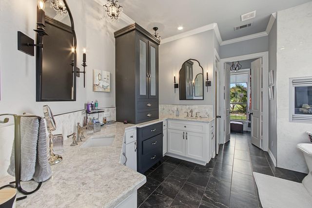 11625 Grandview Drive, Montgomery, TX 77356