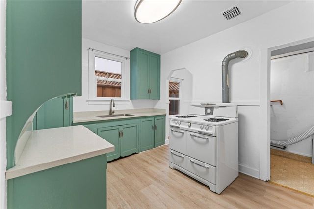 1127 Key Route Blvd, Albany, CA 94706