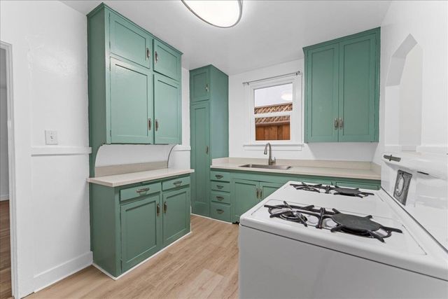 1127 Key Route Blvd, Albany, CA 94706