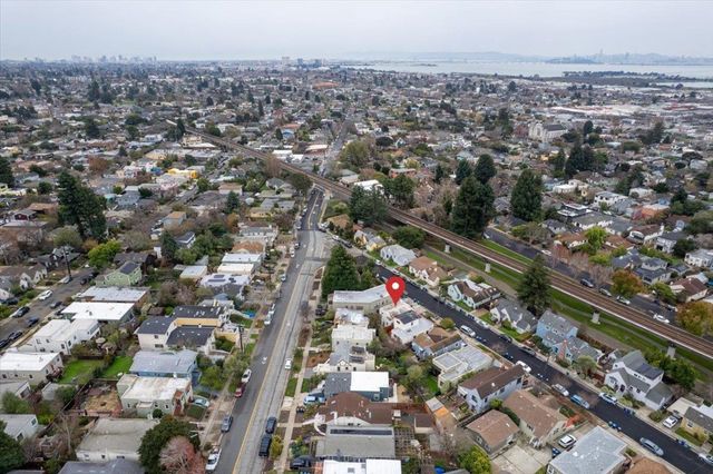 1127 Key Route Blvd, Albany, CA 94706