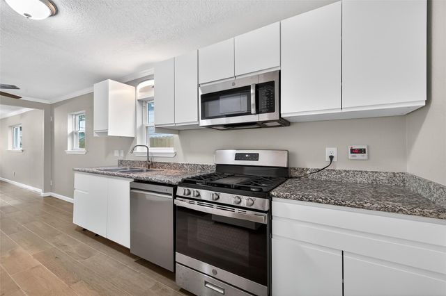 4208 Europa Street, Houston, TX 77022