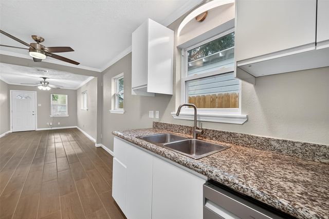 4208 Europa Street, Houston, TX 77022