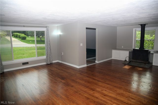 1087 Krumroy Road, Akron, OH 44306