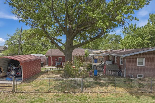 1101 W 4th St, Haysville, KS 67060