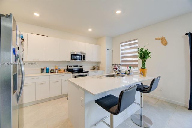 12604 NW 23rd Pl 0, Miami, FL 33167