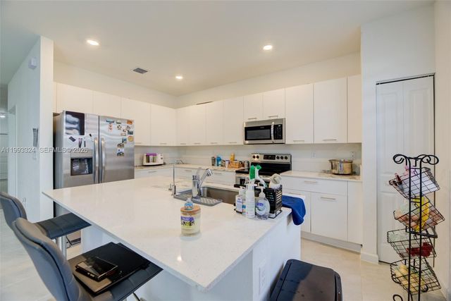 12604 NW 23rd Pl 0, Miami, FL 33167