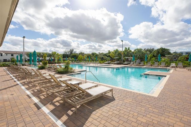 12604 NW 23rd Pl 0, Miami, FL 33167