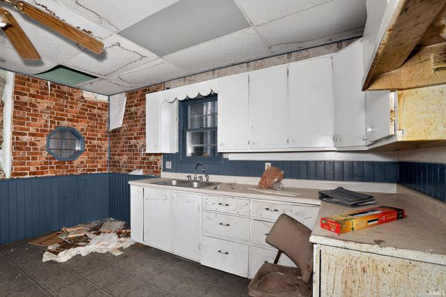 222 E 5th Street, Peru, IN 46970