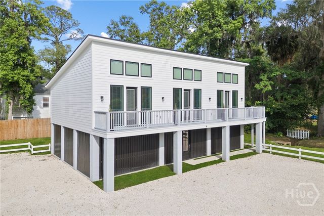 14 East Street, Savannah, GA 31410