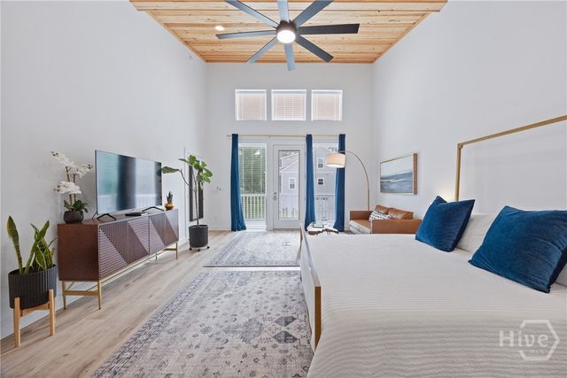 14 East Street, Savannah, GA 31410