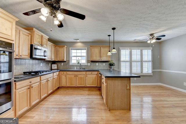 4614 Austin Hills Drive, Suwanee, GA 30024