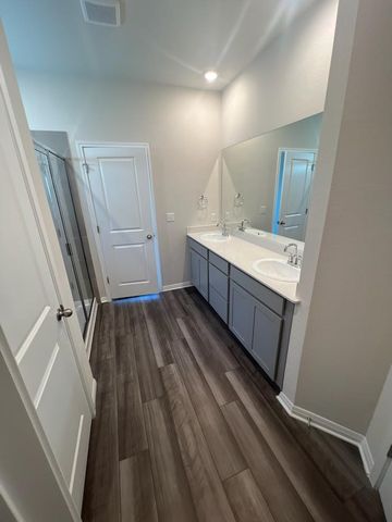 6400 Rounded Pebble, Buda, TX 78610