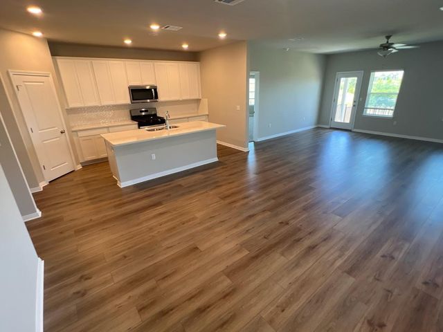 6400 Rounded Pebble, Buda, TX 78610