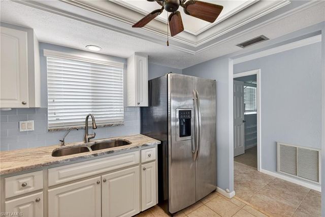 1835 Beach PKWY 201, Cape Coral, FL 33904