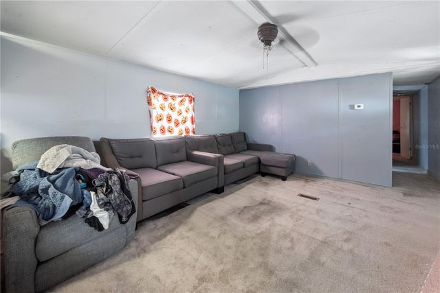 8589 SE 66TH AVENUE, Trenton, FL 32693