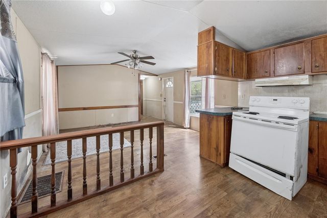8589 SE 66TH AVENUE, Trenton, FL 32693