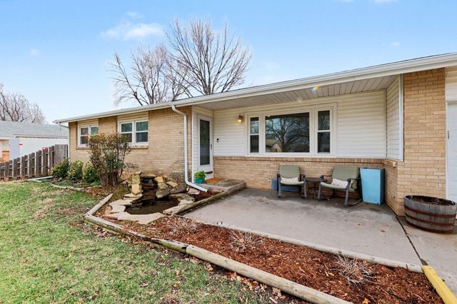 4103 W 10th St N, Wichita, KS 67212