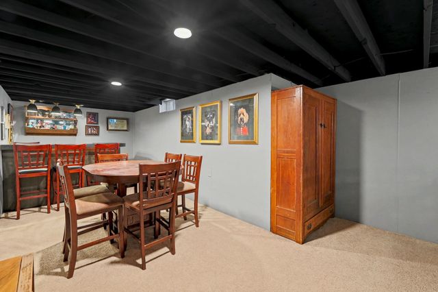 4103 W 10th St N, Wichita, KS 67212