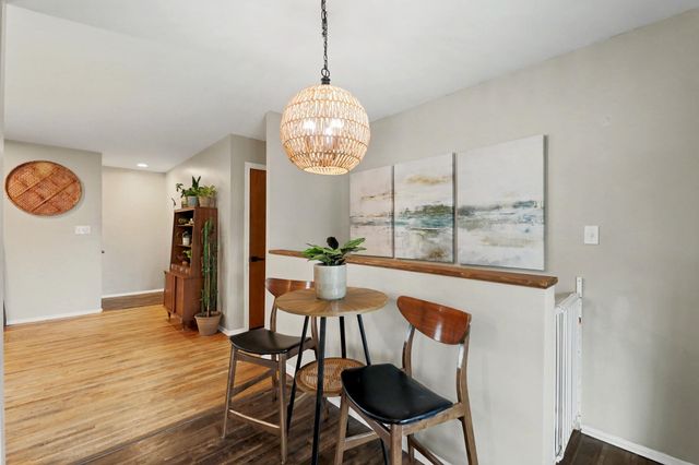 4103 W 10th St N, Wichita, KS 67212