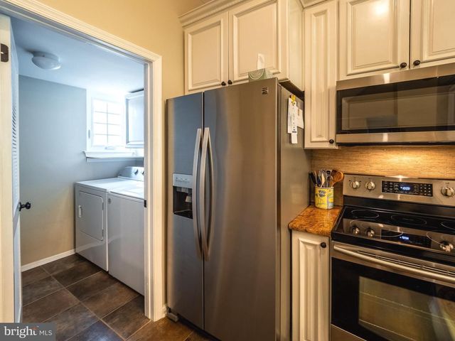 108 WOODLAKE DR, Marlton, NJ 08053