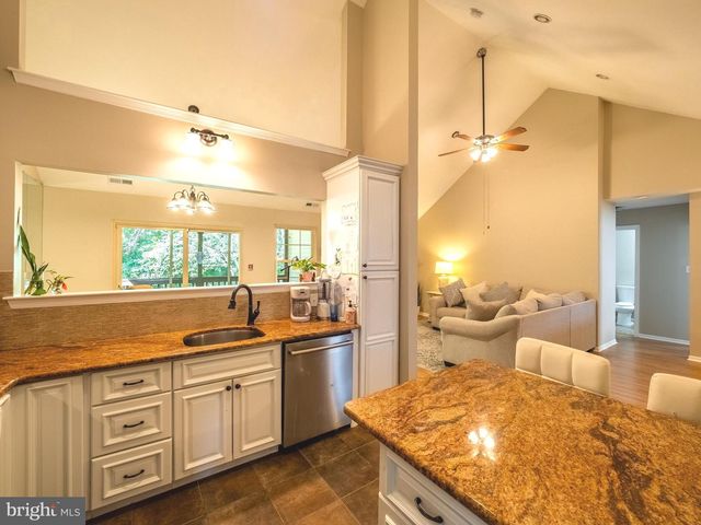 108 WOODLAKE DR, Marlton, NJ 08053