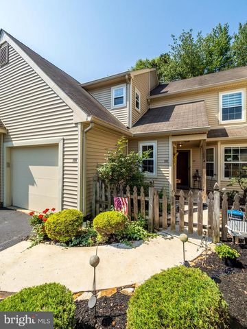 108 WOODLAKE DR, Marlton, NJ 08053