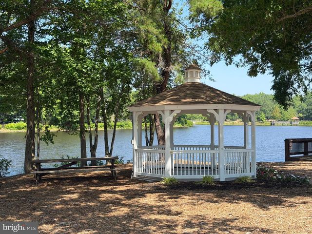 108 WOODLAKE DR, Marlton, NJ 08053