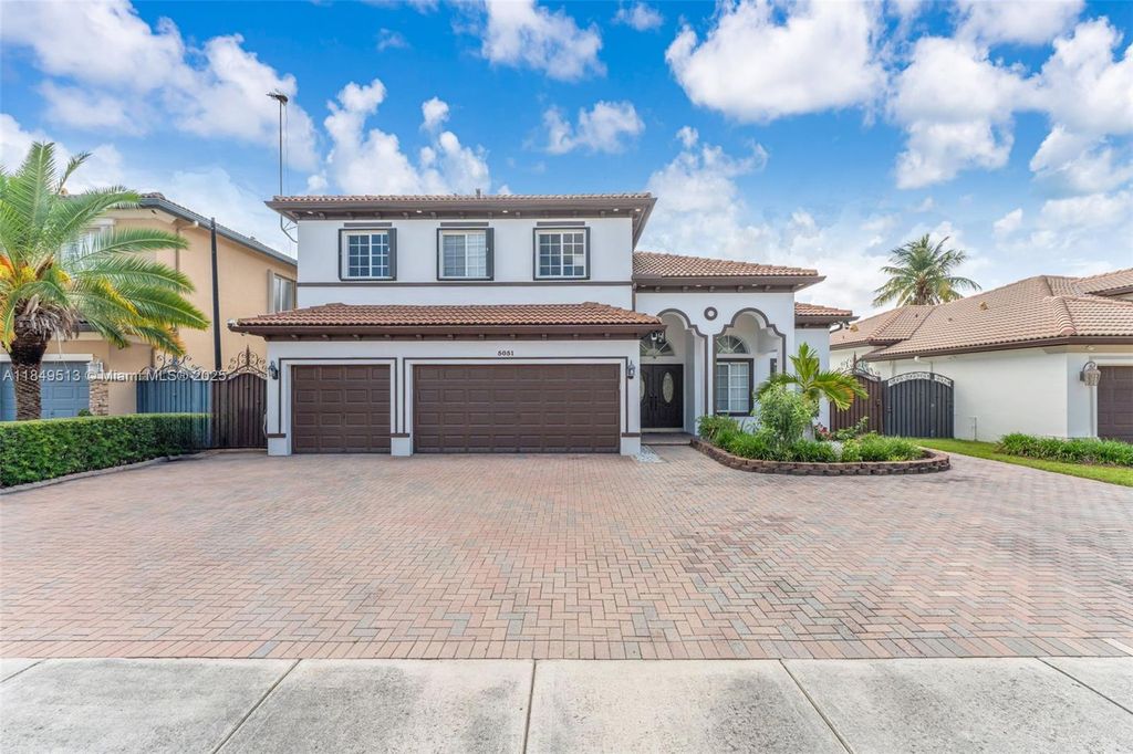 5051 SW 163rd Ct, Miami, FL 33185