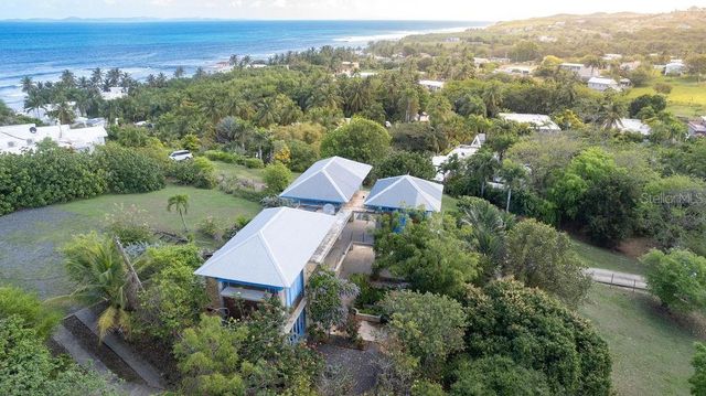 310 BRAVOS DE BOSTON, Vieques, PR 00765
