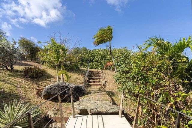 310 BRAVOS DE BOSTON, Vieques, PR 00765