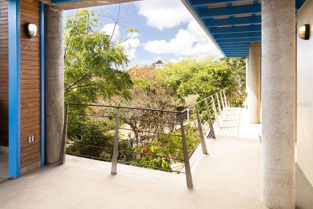 310 BRAVOS DE BOSTON, Vieques, PR 00765