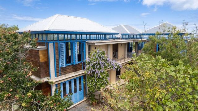 310 BRAVOS DE BOSTON, Vieques, PR 00765