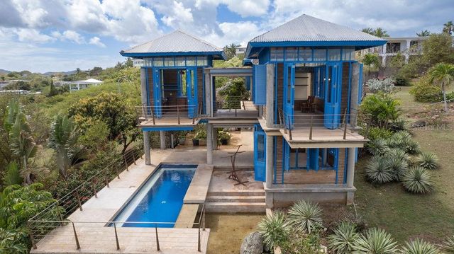 310 BRAVOS DE BOSTON, Vieques, PR 00765