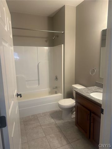 721 North Clinton Street 209, Syracuse, NY 13208