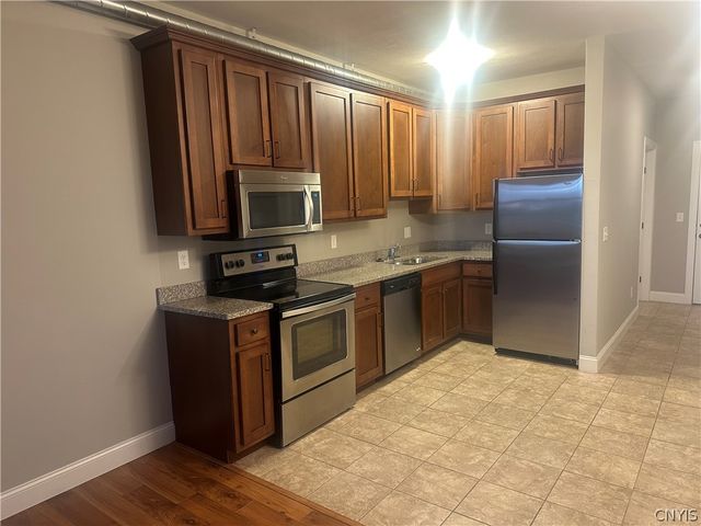 721 North Clinton Street 209, Syracuse, NY 13208