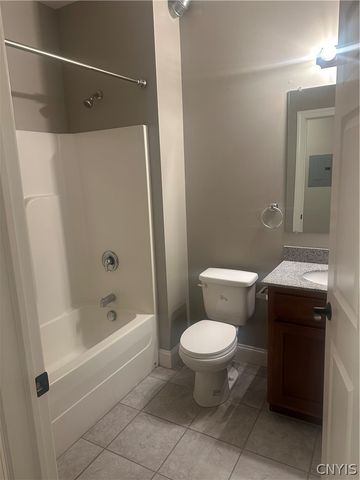 721 North Clinton Street 209, Syracuse, NY 13208