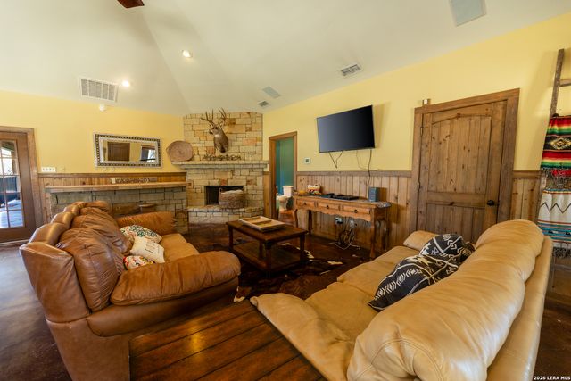 726 Tierra Linda, Concan, TX 78838