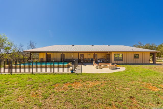 726 Tierra Linda, Concan, TX 78838