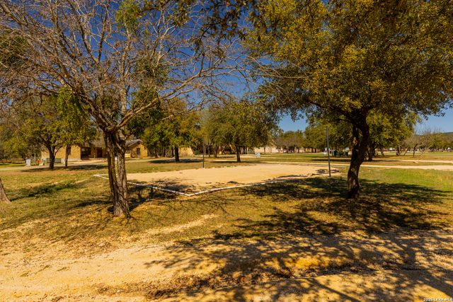 726 Tierra Linda, Concan, TX 78838