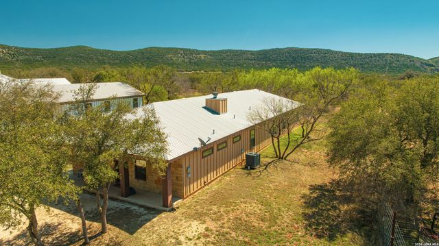 726 Tierra Linda, Concan, TX 78838