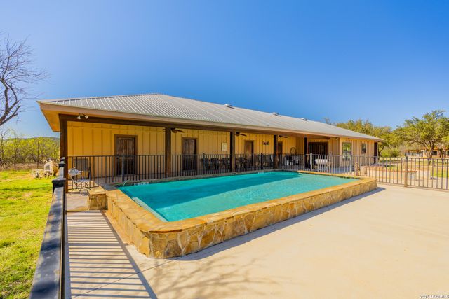 726 Tierra Linda, Concan, TX 78838