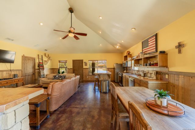 726 Tierra Linda, Concan, TX 78838